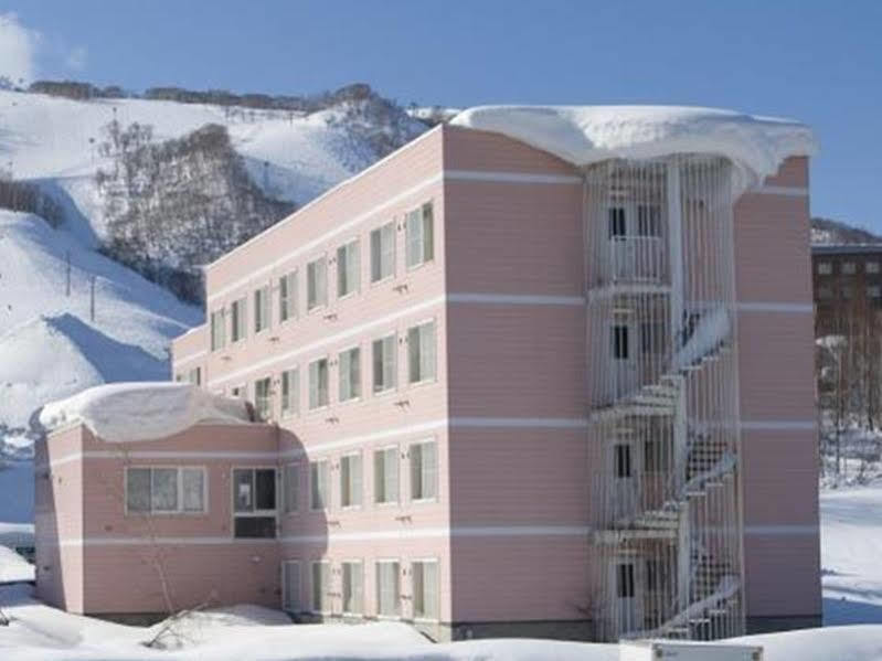 Owashi Lodge Куттян Экстерьер фото